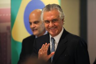 Justiça deixa Caiado inelegível e cassa prefeito Sandro Mabel