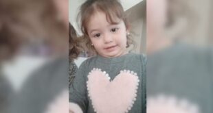 Mulher usou brinquedo para induzir enteada de 3 anos a se afogar em lavadora