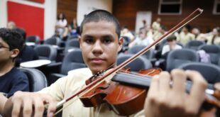 Escola de Música do Acre inicia rematrícula de alunos em cursos presenciais e online