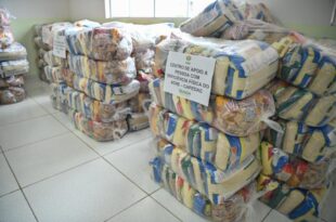Assistência Social do Estado entrega cestas básicas para associações de pessoas com deficiência