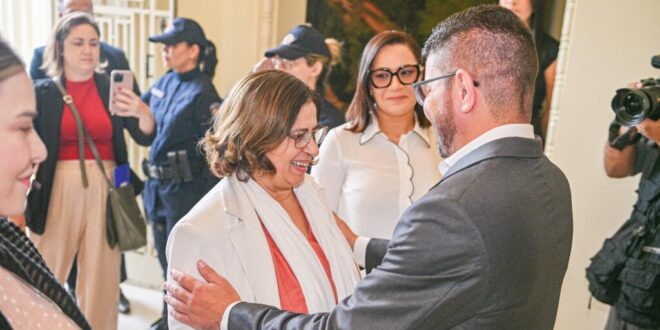 Com ministra Cida Gonçalves, Gladson reforça compromisso de políticas para mulheres