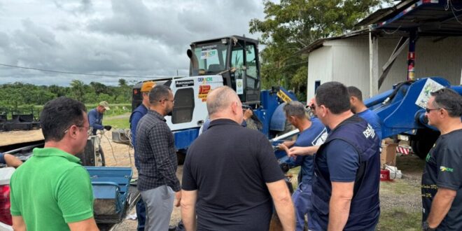 Governo e Prefeitura de Feijó se unem para recuperar máquinas do município