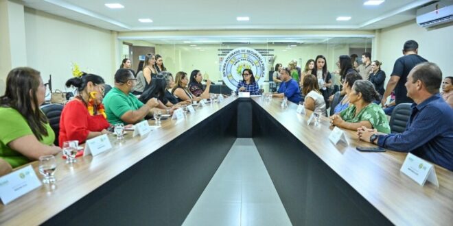 Membros do Conselho de Segurança Alimentar e Nutricional do Acre são empossados