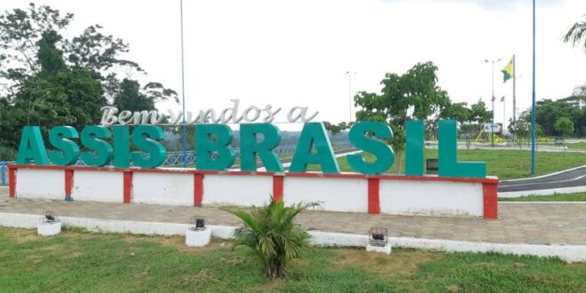 Governo e Prefeitura de Assis Brasil discutem promoção do turismo na tríplice fronteira