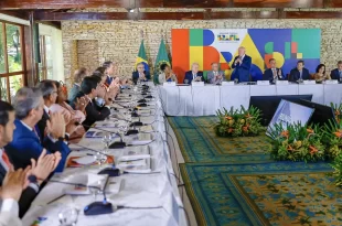 Prioridade do governo em 2025 é baratear os alimentos, diz Lula