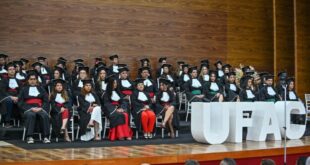 Governador Gladson Cameli prestigia formatura de jornalismo da Universidade Federal do Acre