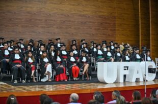 Governador Gladson Cameli prestigia formatura de jornalismo da Universidade Federal do Acre