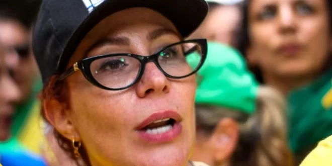 Carla Zambelli, uma das parlamentares barradas na posse de Trump, diz que brasileiros deportados dos EUA são "todos criminosos"