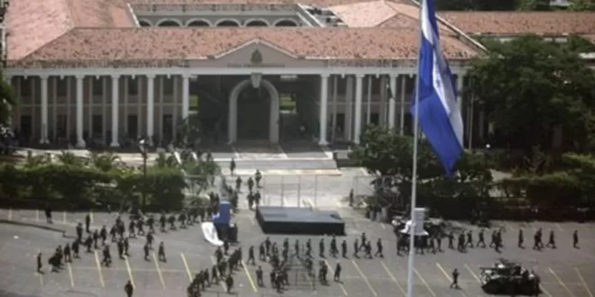 Ex-comandantes militares envolvidos no golpe de Estado de 2009 são presos em Honduras