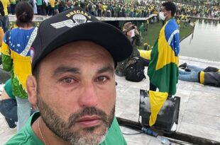 Léo Índio disse em mensagens que se sentia “abandonado” pelo clã Bolsonaro