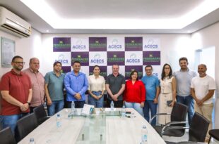 Longo visita Associação Comercial de Cruzeiro do Sul para conhecer demandas empresariais