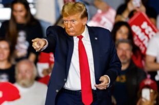 Trump assina Ordem Executiva determinando demissões em massa no funcionalismo
