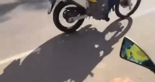 Motociclista fura blitz e é perseguido por policiais