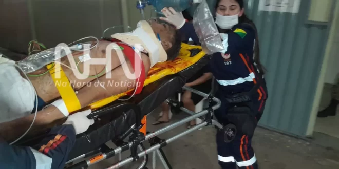 Motociclista de aplicativo é baleado, se joga de ponte e fica em estado grave