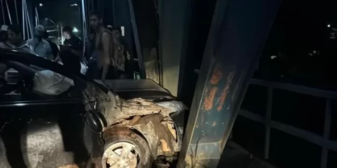 Acidente na Ponte Metálica bloqueia trânsito por duas horas na fronteira com a Bolívia