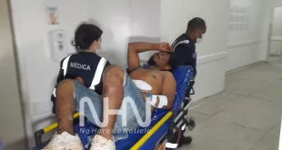 De faca na bota: mulher esfaqueia marido durante discussão em via pública