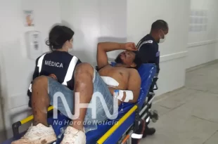 De faca na bota: mulher esfaqueia marido durante discussão em via pública