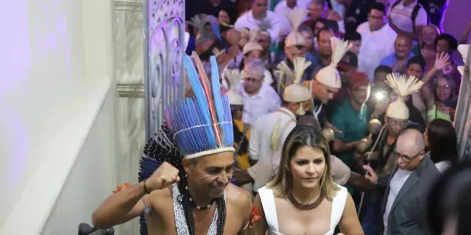 Cidade de Pernambuco tem líder indígena prefeito, sindicalista vice e 40% da Câmara indígena