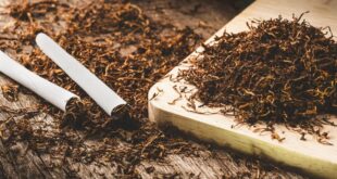 Milícia fabrica cigarro próprio e ameaça matar quem fumar outra marca