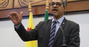 Edvaldo Magalhães apresenta projeto de decreto legislativo para sustar videoaula do edital de concurso da Educação