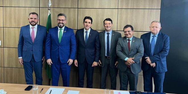 Gonzaga e Alan se reúnem com ministro de Portos e Aeroportos para tratar de voos internacionais do Acre para o Peru