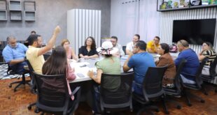 Aberson dialoga com sindicatos da Educação mas reafirma compromisso com responsabilidade fiscal