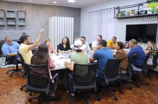 Aberson dialoga com sindicatos da Educação mas reafirma compromisso com responsabilidade fiscal