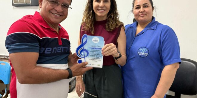 Gonzaga destina emenda que vai beneficiar dezenas de crianças ribeirinhas com curso de informática