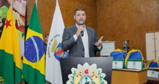 “Nossas escolas públicas hoje não deixam a desejar”, diz Nicolau Júnior na abertura do ano letivo