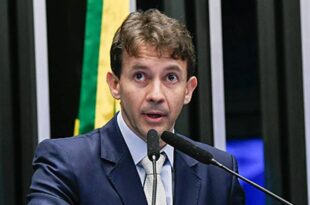 Eduardo Velloso ganha destaque na mídia nacional por mudar de ideia sobre impeachment de Lula