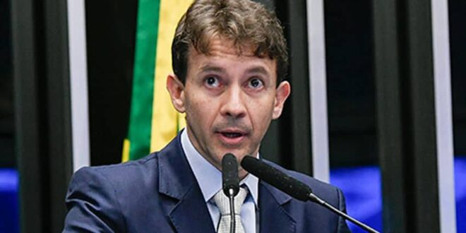 Eduardo Velloso ganha destaque na mídia nacional por mudar de ideia sobre impeachment de Lula