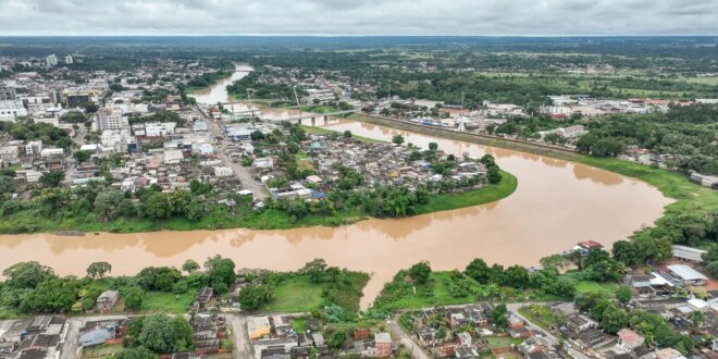 Sob alerta de chuvas intensas, Defesa Civil monitora subida do nível dos rios