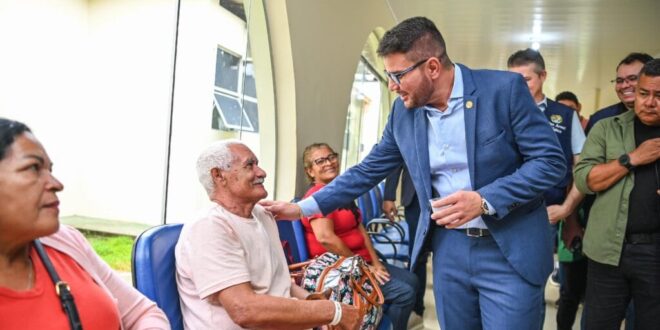 Governador entrega reforma do centro cirúrgico da Fundhacre
