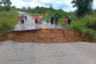 Deracre presta apoio ao DNIT na recuperação emergencial da BR-364