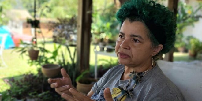 'Não vão nos intimidar', diz Ângela Mendes sobre apagamento da memória de seu pai e de irmã Dorothy