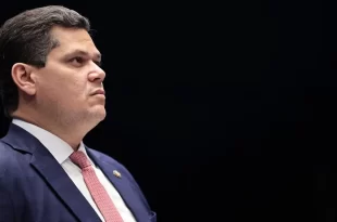 Alcolumbre descarta pautar anistia para golpistas do 8 de janeiro: “Não é prioridade do Brasil”
