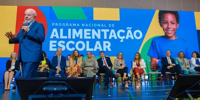 Lula detona governo Bolsonaro: “Construir leva décadas, destruir basta um aloprado”