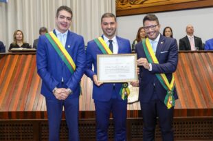 Nicolau Júnior assume presidência da Aleac e defende união pelo desenvolvimento do Acre
