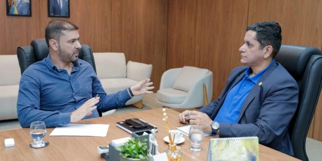 Com projeto do REFIS para ser votado, presidente da ALEAC recebe secretário da SEFAZ e garante celeridade