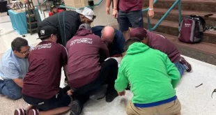 Pais desarmam velhinho radical autor de tiroteio em escola no Texas