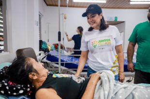 Vice-governadora entrega cestas básicas a famílias atingidas pela cheia do rio Envira