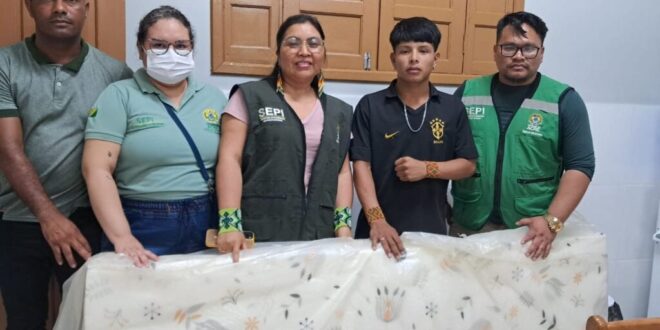 Mailza organiza plantão social e entrega colchões e alimentos para indígenas desabrigados