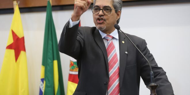 Edvaldo cobra efetividade da fala proferida por secretário a deputados com relação à agilidade na compra de polpas de frutas para a merenda escolar