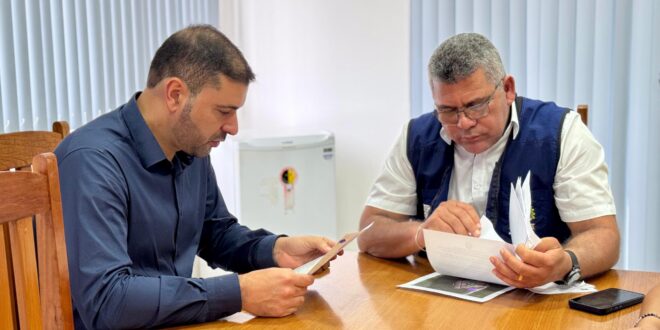 No Deracre de Cruzeiro do Sul, Nicolau Júnior acompanha planejamento para recuperação de ramais no verão