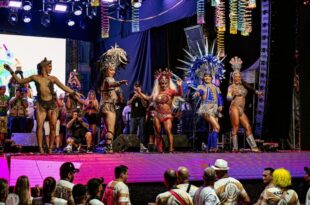 Concursos das rainhas trans e gay agitam a segunda noite do Carnaval da Família
