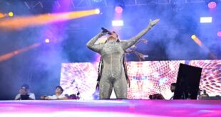 Gilmelândia anima o público no show de encerramento do Carnaval da Família