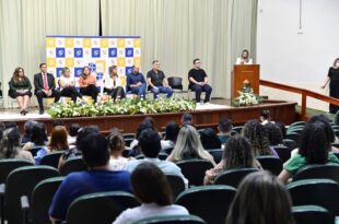 Saúde recebe 22 novos residentes pela Ufac em aula inaugural