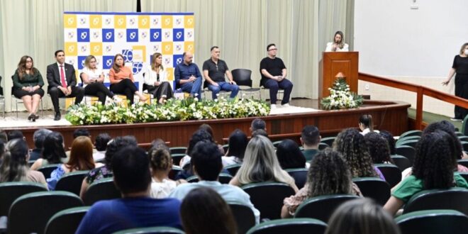 Saúde recebe 22 novos residentes pela Ufac em aula inaugural
