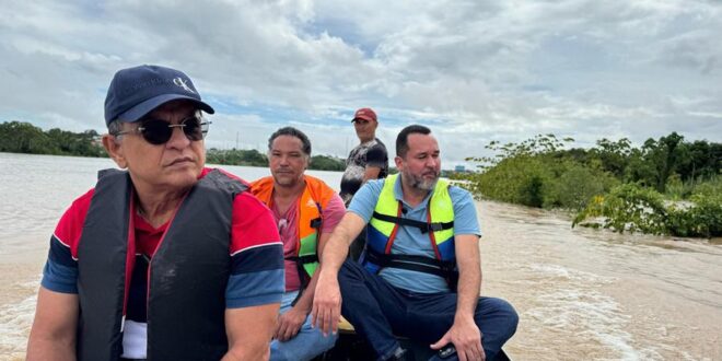Gonzaga leva apoio a desabrigados pela cheia em Cruzeiro do Sul: "A Aleac deve ir onde o povo precisa"