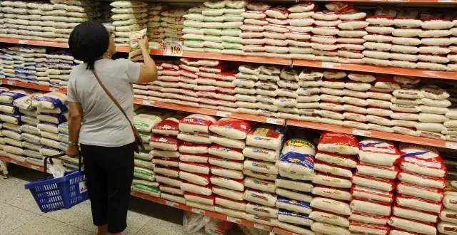 Governo Lula comprará 500 mil toneladas de alimentos de cooperativas e associações de agricultura familiar